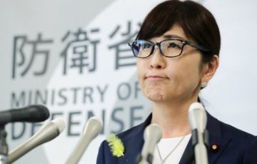 稲田防衛大臣が辞任